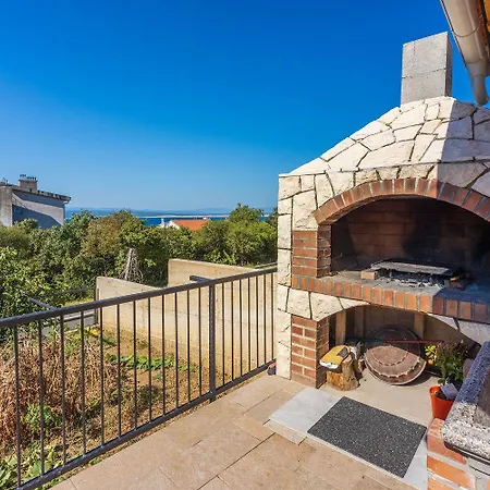 Apartament Malerisches Nur 700 Meter Zum Sandstrand Mit Herrlichem Meerblick, Pool, Grill Crikvenica