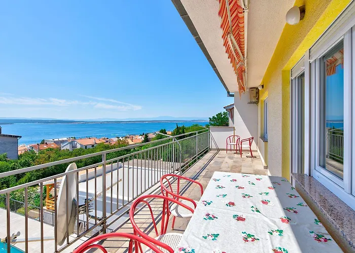 Appartement Malerisches Nur 700 Meter Zum Sandstrand Mit Herrlichem Meerblick, Pool, Grill Crikvenica